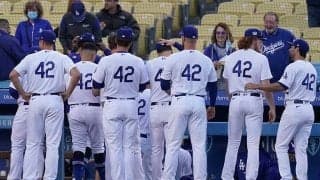 【MLB】「ロビンソンデー」にキャリア初セーブ　感慨深げのド軍プライス「本当に特別なこと」