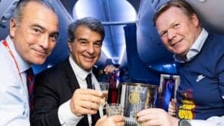 国王杯決勝後のクーマンとラポルタが小さな祝勝会で団結誓う