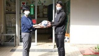 サッカーを通じて八王子へ恩返しーサッカーボール寄付企画