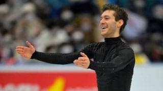 親日家ブラウン、自撮りした“ツナマヨおにぎり帽”に反響「ご馳走したい」「可愛い」