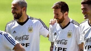 アグエロがバルセロナ行き決断か？　盟友との共演に向け減俸受け入れへ