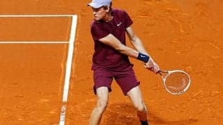 19歳シナー 完勝で初戦突破