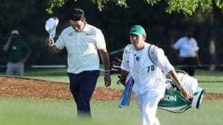 松山支えた早藤キャディー「お辞儀は自然な事」　米メディアに明かす“美しき一礼”秘話