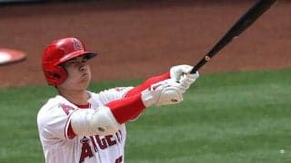 【MLB】大谷翔平、半分隠れた“二塁ベース上の笑顔”に米反響「このスマイル」「日本の神」