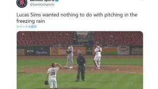 【MLB】雨中の試合続行に抗議　レッズ右腕“延々ボール交換”に米注目「全てダグアウトへ…」