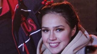 ザギトワ、ニーハイ＆ノースリーブで魅了　黒一色コーデが「美しさの頂点」と話題