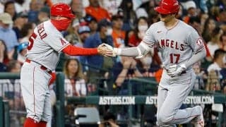 【MLB】「打球音は別格」「次元が違う」　大谷翔平、左手突き上げた“確信V弾”に米衝撃