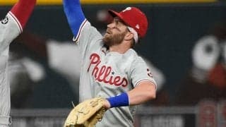 【MLB】350億円男も仰天！　空中で打球衝突の奇跡に米衝撃「トリックだ」「天文学的数字」