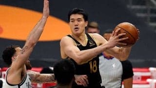 【NBA】渡邊雄太の好判断から相手翻弄　ラプターズの“利他的プレー”が「美しいバスケ」と話題