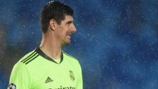 クルトワとの握手を無視したトゥヘル監督に一部チェルシーファンが沸く「ヘビと握手なんてしない」