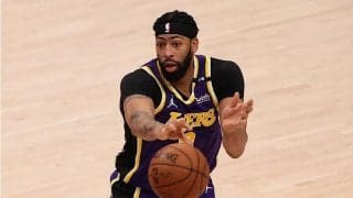 デイビスがレイカーズの現状について「危機感を抱いてプレーしなければ」