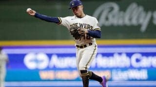 【MLB】「今まで見た中でも最高級」絶妙トス→ジャンピング送球の“華麗すぎるゲッツー”