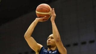 今季初の横浜武道館での開催、初戦は横浜が勝利…チェンバースが決勝3ポイント