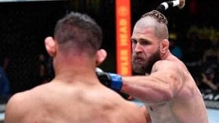 意表突く失神KO　元RIZIN王者の“回転バックエルボー”が200万再生「年間最高KOだ」