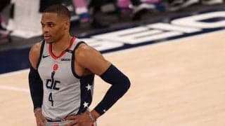 歴史的なトリプルダブルを達成したウェストブルック「一生懸命にプレーして…」