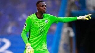 CK時に相手GKのグローブを脱がす…斬新な“嫌がらせ”に海外注目「今まで見たことがない」