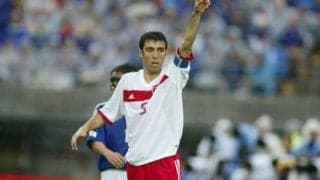 Ｗ杯で活躍のトルコの英雄がウーバー運転手？　エルドアン大統領から圧力