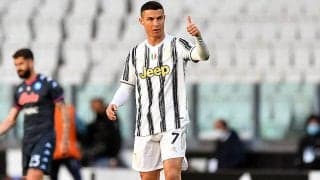 C・ロナウドが難病患う赤ちゃんの治療のためユニを寄付!　投げ捨てた腕章がオークション出品となった縁…