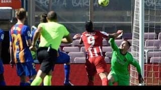 バルサ守護神 エリア内でPK要求のスアレスに言い放つ「そんな訳ないだろ！」