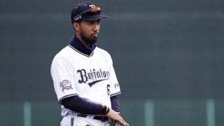 “ダイビング鬼肩”＆“ランニング鬼肩”　ド派手に決めた美技2連発が「長嶋みたい」