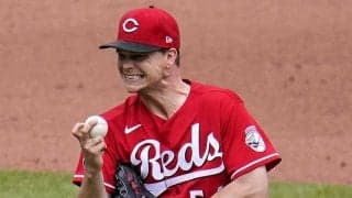 【MLB】投球が2つに分裂!?　レッズ右腕“真逆2球種同時再生”に米驚愕「これは違法」「怖い」