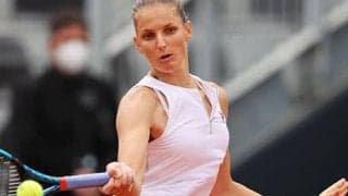  熱戦制し今季ツアー初4強 