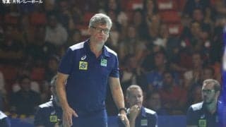 男女ブラジル代表が本格始動。コロナ感染の指揮官へ「頑張って!!」