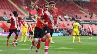 セインツが快勝で2連勝!　南野拓実は右サイドで先発しチャンスメークで存在感《プレミアリーグ》