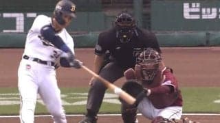 ポテトも吹き飛ばす一撃　オリ吉田正、田中将から打った逆転3ランが「マジで凄い」