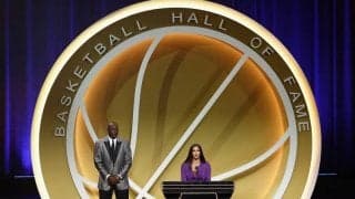 コービーの妻ヴァネッサが殿堂入り式典で登壇「あなたのことをとても誇りに思います」