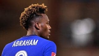 チェルシーFWの彼女が監督を痛烈批判！「得点王を外して…」「どうしたらそんな判断が下せるの？」