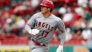 【MLB】大谷翔平を強く祝福　V2ラン直後の“熱狂ベンチ”に米記者「興奮したオオタニが最高」