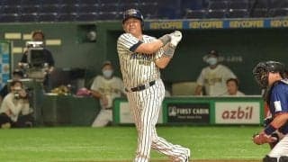 中村紀洋氏の“グラブ捌き”は「相変わらず上手すぎ」　一夜限りの祭典で披露