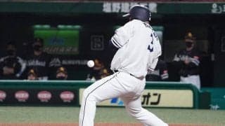 西武・山川、手首付近への死球に怒り爆発　痛みこらえ吠えた声がドームに響き渡る