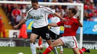 かつてリバプールやオセールでプレーしたル・タレクが現役引退…松井＆瀬戸とも共演