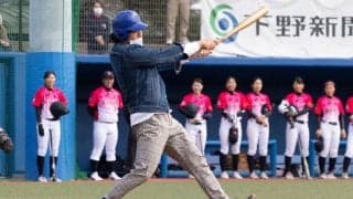 「こんな大規模なやつ、ダメ！」公式戦“ドッキリ”で人気芸人が放った驚きの打球