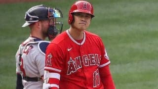 【MLB】「弁解の余地なし」「とにかく酷い」　大谷翔平が首を傾げたストライク判定に大ブーイング