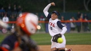 「黒魔術だ」「糸付いてる？」　静止するかのように見える“魔球”にファン驚愕