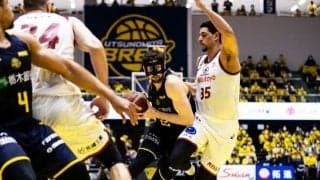 CSセミファイナルが開幕！　宇都宮が終盤までもつれた激戦を制し、先手を奪う