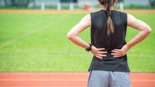 減量目的で飲み続け、練習中に倒れた大学生　女性アスリートが下剤を乱用する危険