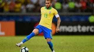 1年半ぶりセレソン招集のD・アウベスが負傷離脱…エメルソンが追加招集《カタールW杯南米予選》