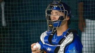 「2番・捕手」は球界の新トレンド？　DeNA三浦監督が伊藤光を8年ぶり抜擢した理由