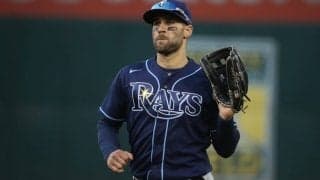 【MLB】「とんでもない追いかけっぷり」30m先の落下点に一瞬で到達した“猛ダッシュ”好捕