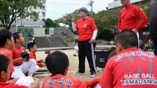 「当番なんていらん。親が来ん方がええ」少年野球で自立心を育てる81歳“おばちゃん”の教え