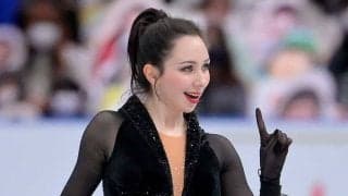 トゥクタミシェワ、大聖堂と写った“水色ドレスショット”に母国虜「ゴージャスだ」