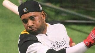 鷹バレンティンは復活できるか？　苦戦した昨季からの“変化”と騒動の真相