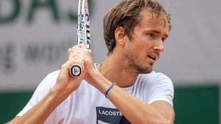  メドベージェフ「大坂尊重する」 