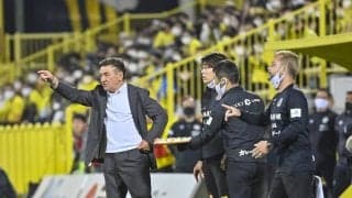 VAR映像は見たくない！ 柏-札幌で飛び出たかわいすぎる“目隠しミシャ”