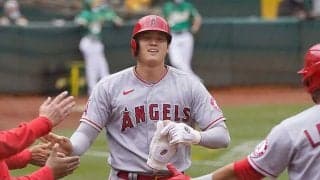 【MLB】大谷翔平に敵軍ファンも必死　ファウル好捕で「後ろに転ぶ」瞬間を米写真家が激撮