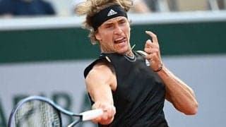 ズべレフ 大逆転で初戦突破